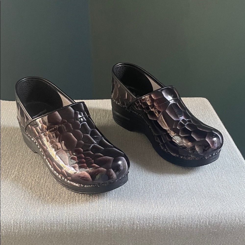 Stylish Black Croc-Embossed Women's Clogs by Dansko